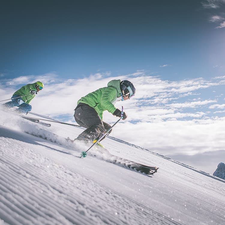 Skigebiet im Winter auf dem Hausberg Plose